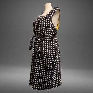 Kim Rogers Black and White Retro Dress With Yellow Lining